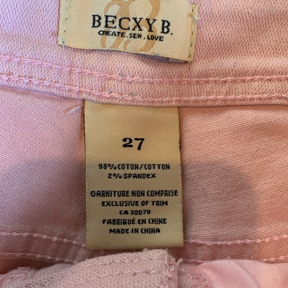 Short - Picture 4 of 4